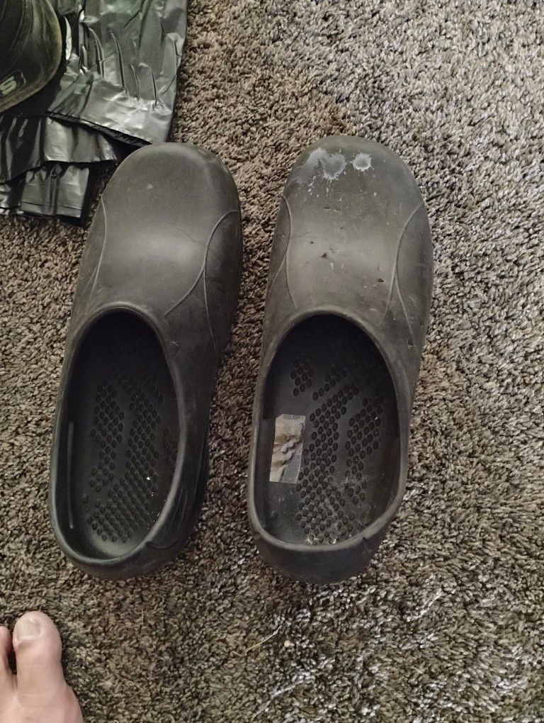 Size 10 Kitchen Shoes