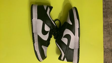 Nike dunk sneakers 5.5 boys/ 7 women’s