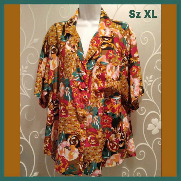 WOMENS MULTI COLOR FLORAL SHORT SLEEVE TOP SIZE XL