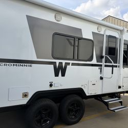 2026 Winnebago Micro Minnie 2100BH