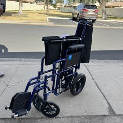 Heavy duty wheelchair