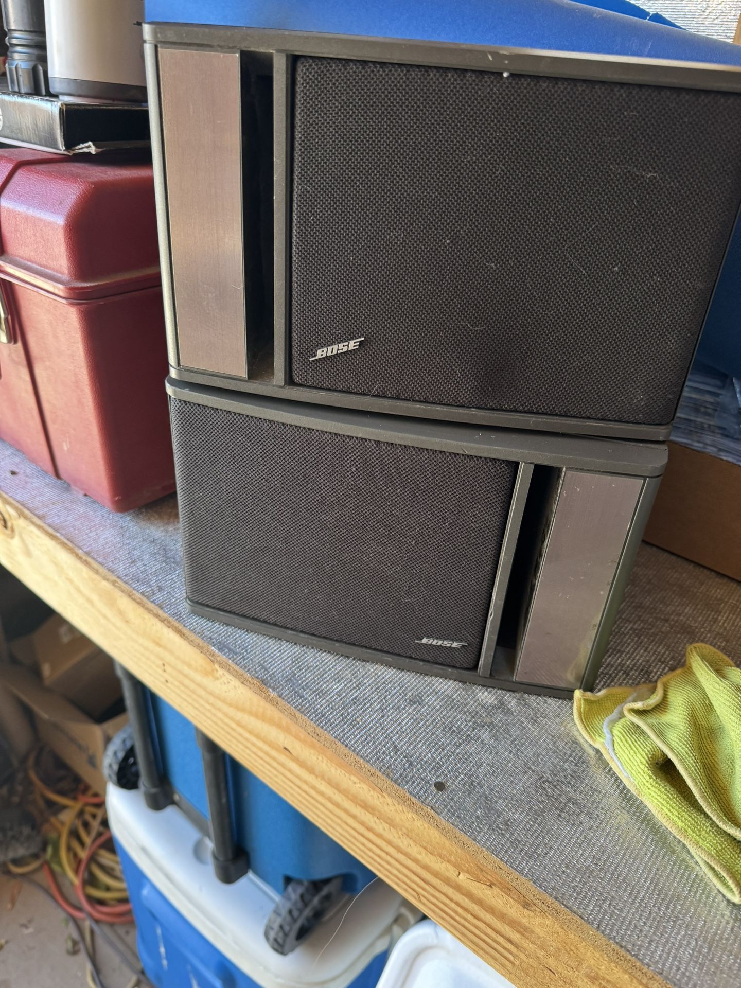 2 Sets Of bose Speakers / Surround Sound