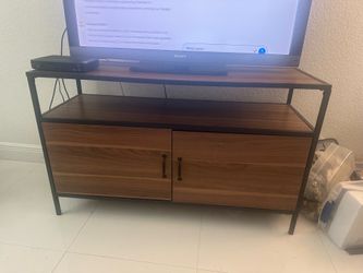Sturdy tv stand 2 doors 2 shelves