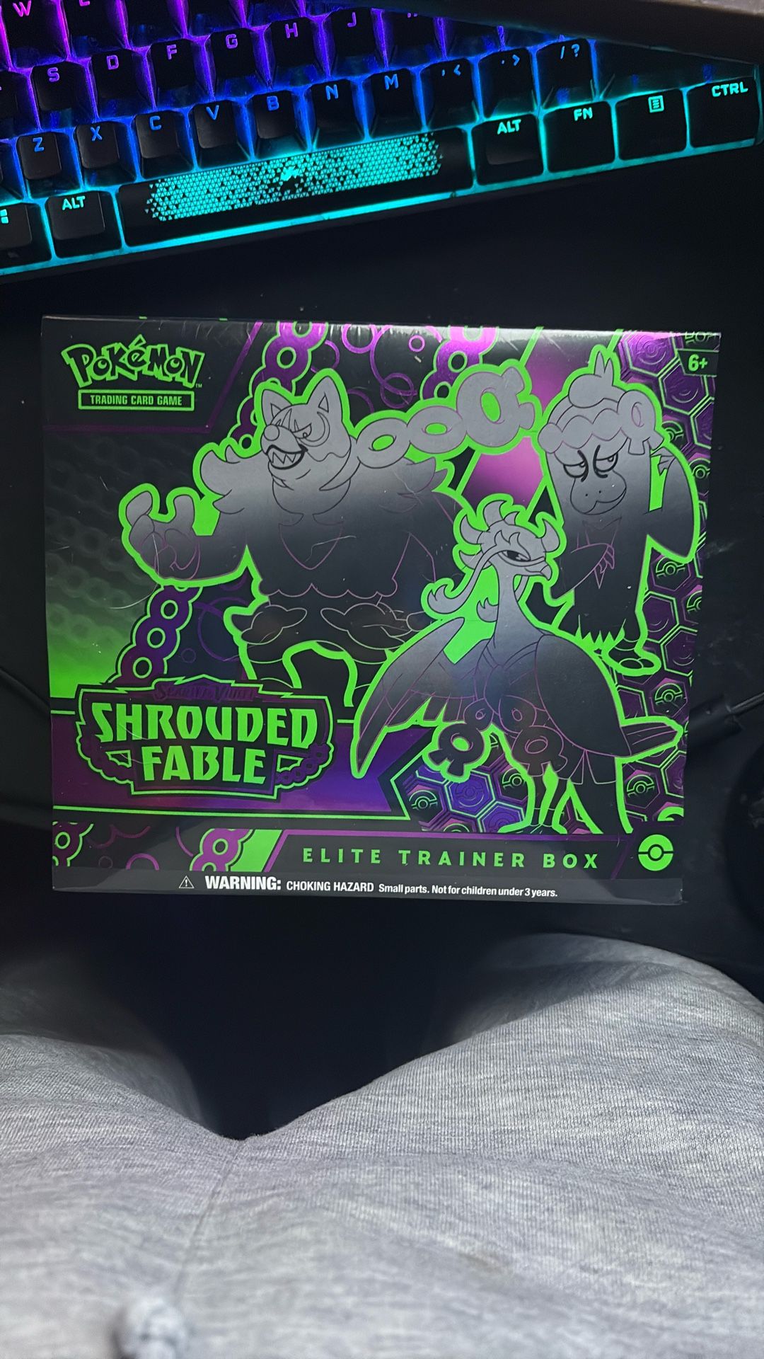 POKEMON SHROUDED FABLE ELITE TRAINER BOX