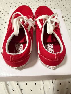 Vans old skool shoes women 8.5/men 7