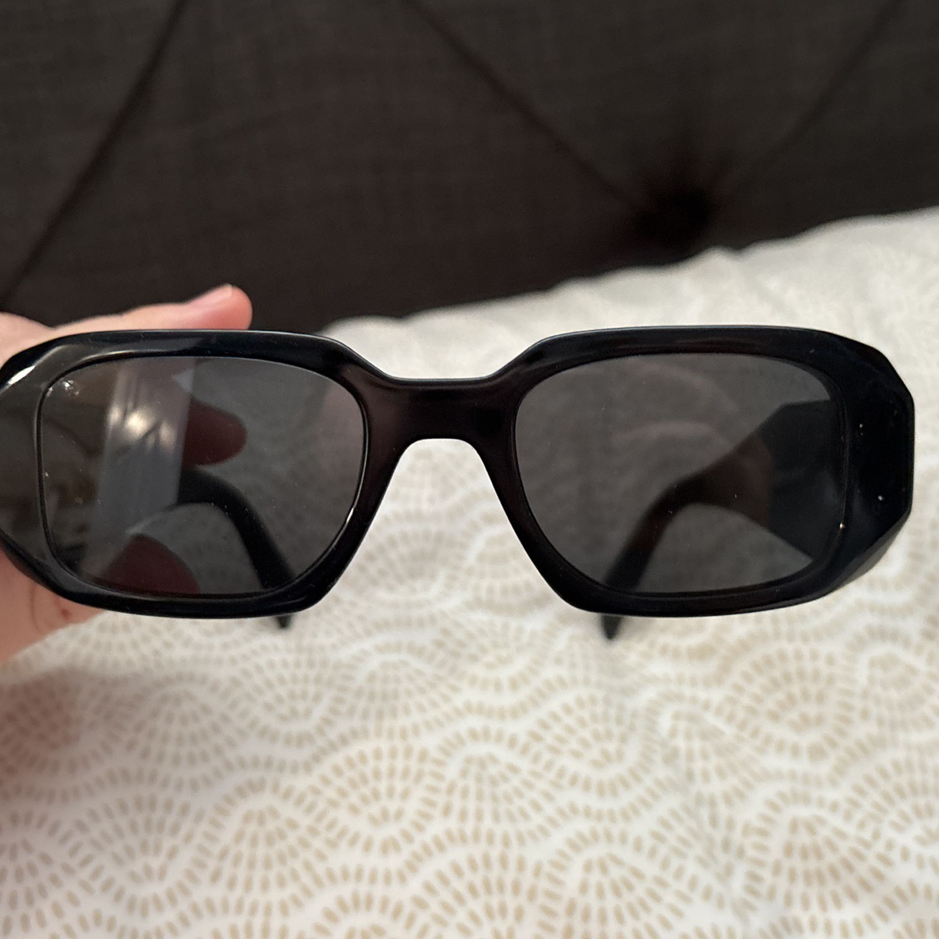 Prada Sunglasses STYLE PR 17WS