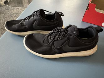 Black Nike