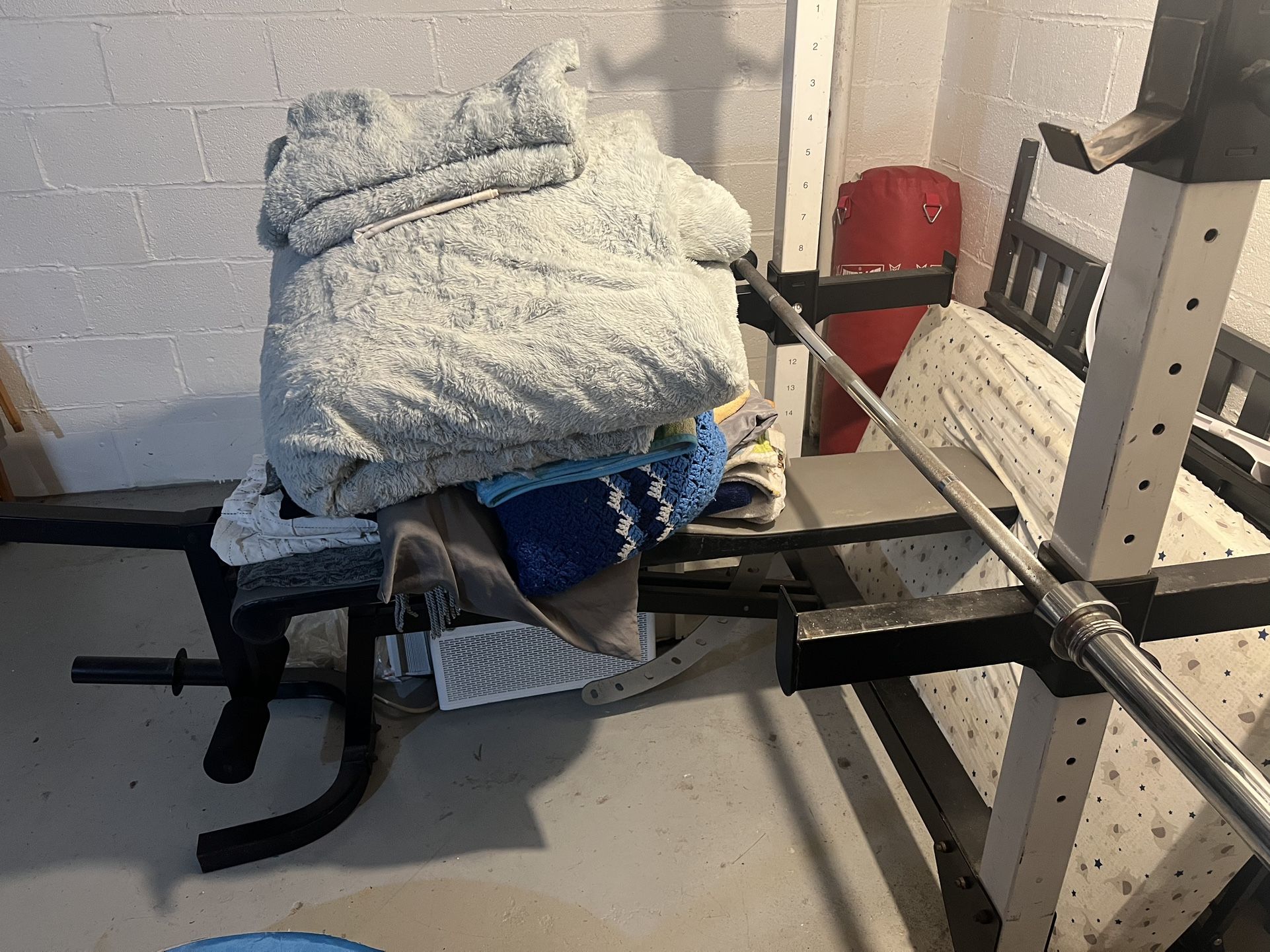 Weight Bench