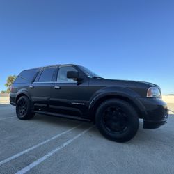 2003 Lincoln Navigator