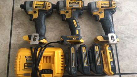 ****DEWALT 20V MAX!!****