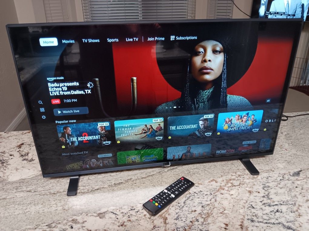 50 In Smart Roku TV Just Like New With Remote $150 Very Firm