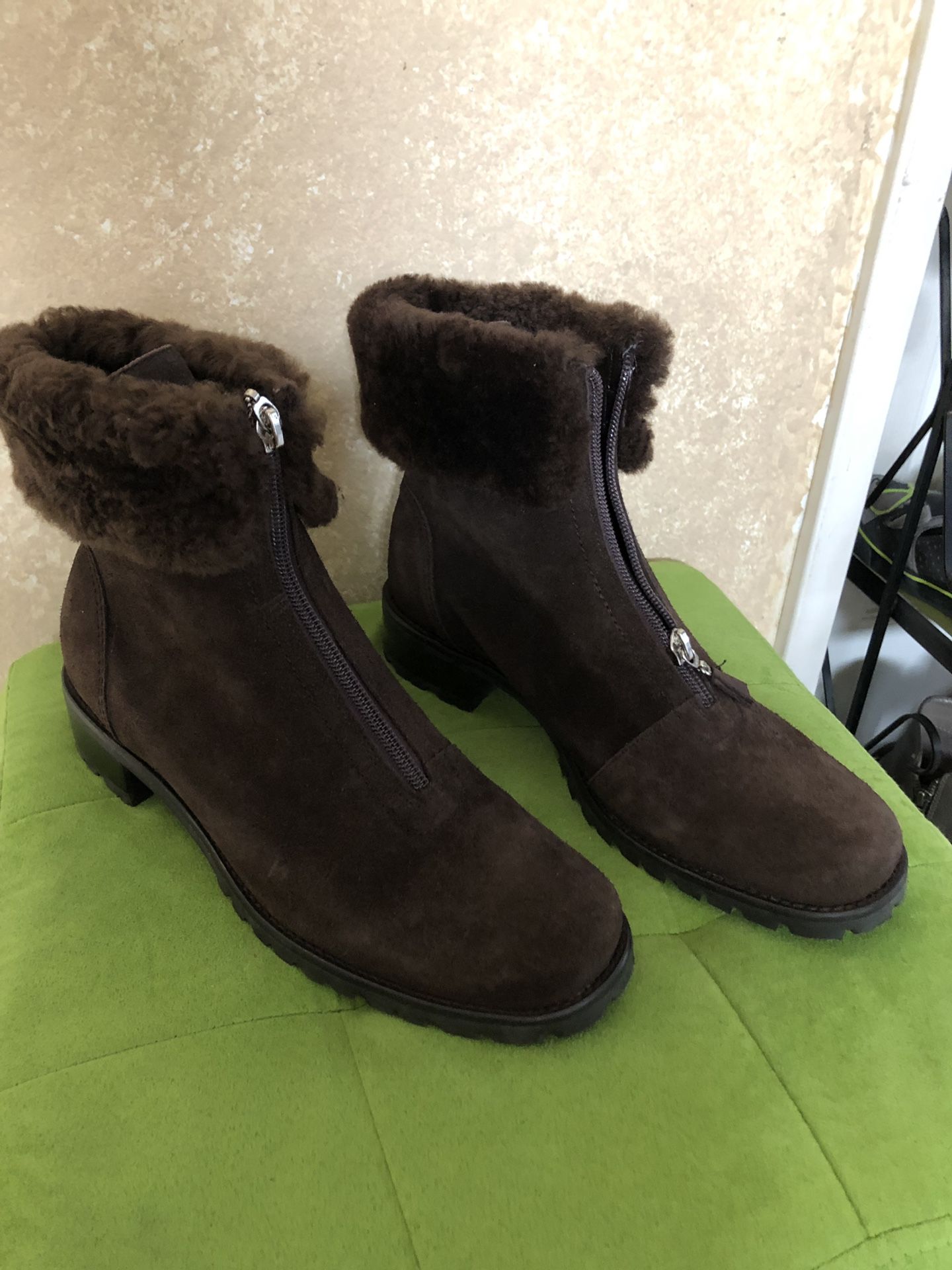 Size 8 ladies booties