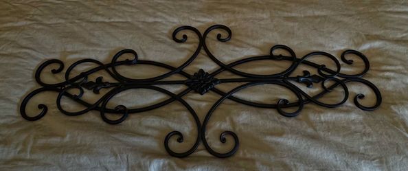 Traditional metal wall decor 15x36