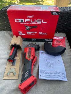 Milwaukee M18 FUEL 18V Lithium-Ion Brushless Cordless 4-1/2 in./5 in. Grinder w/Paddle Switch (Tool-Only)