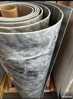 Marble  decorative  roll