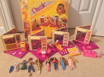 Vintage 1981 Dazzle City Playset in Box with Bonus Dolls