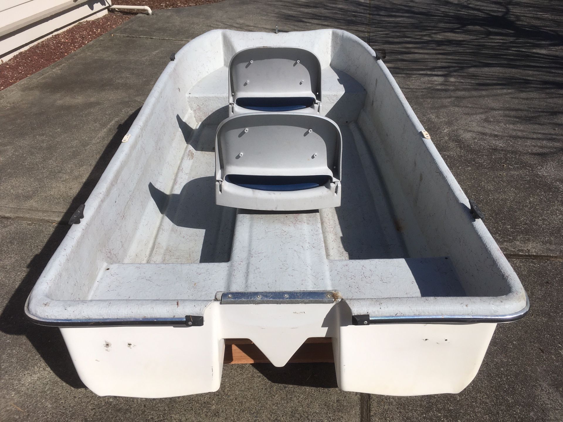 9 Foot Livingston Boat for Sale in WA OfferUp