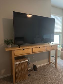 TV Stand/Entry Table