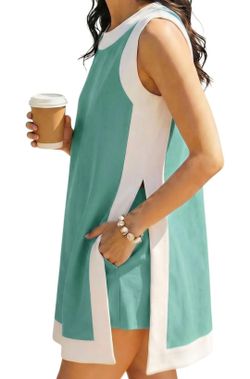 Hooever Women's 2 Piece Sets Casual Color Block Crewneck Short Sleeve Pullover Tops Matching Shorts with Pockets