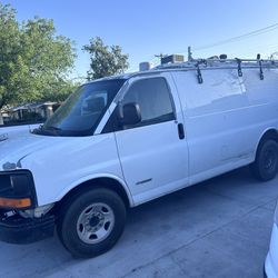 2004 Chevy Express 2500