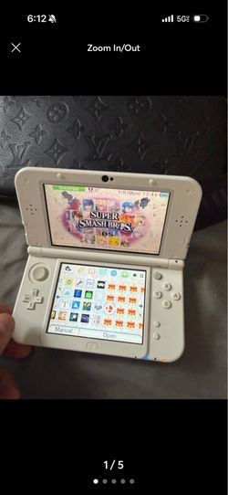 Nintendo new 3ds xl Comes with everything u need and more