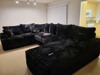 BLACK 3 SECTIONAL