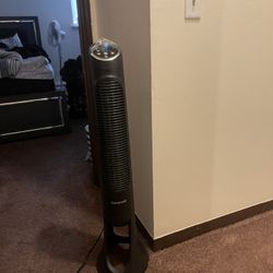 Honeywell Quiet Set Fan With Remote 