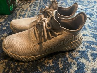 Adidas Men’s Sneakers AQ1127‑200 – Beige Knit – Size 10.5 – Comfortable Everyday Shoes