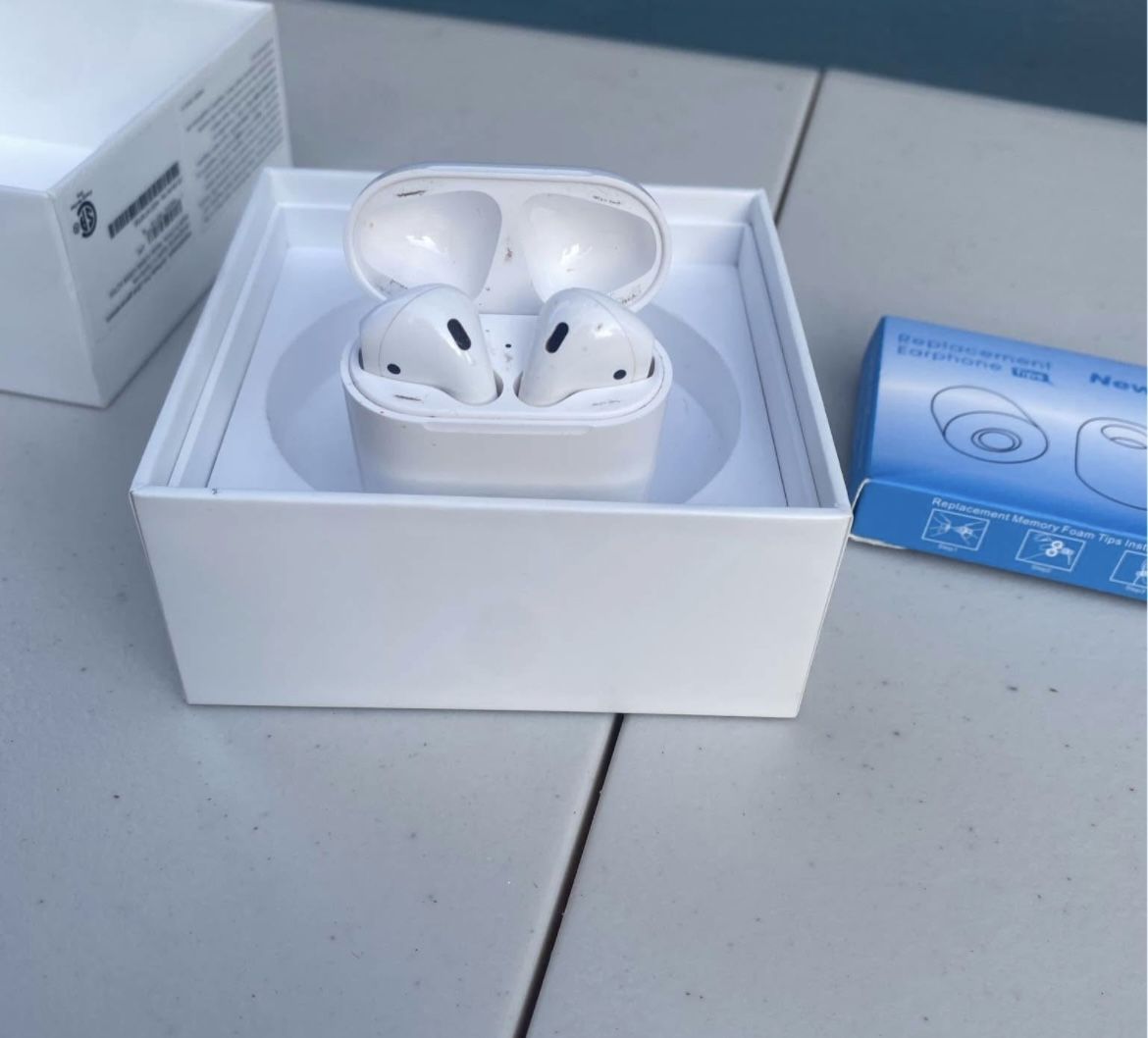 AirPods 