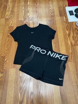 Nike pro shorts & tee