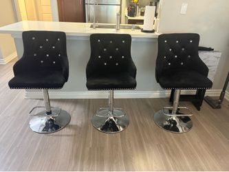 Beautiful and classy bar stools
