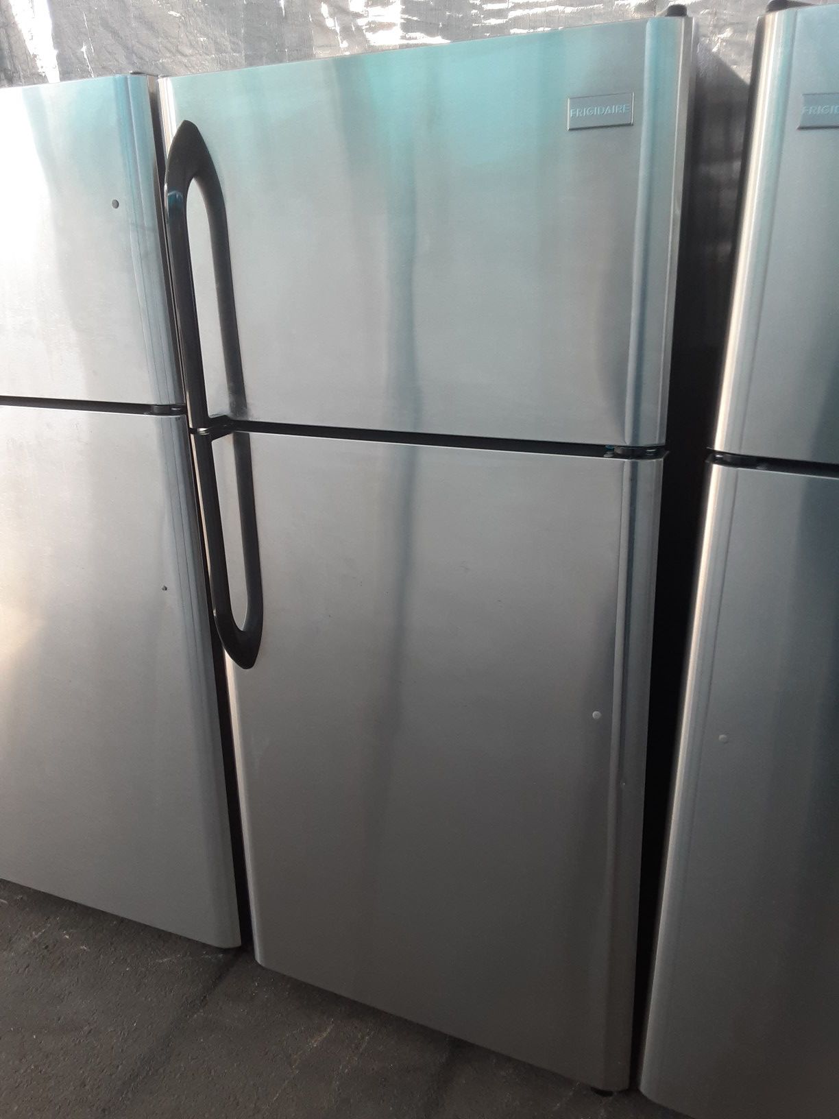 $350 Frigidaire stainless 18 cubic fridge includes delivery in the San Fernando Valley a warranty and installation