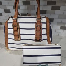 Aldo’s. Bag And Wallet Make Offer