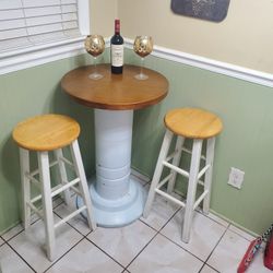 Bistro Table W Stools