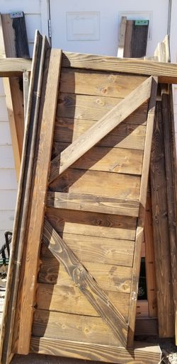 SOLID WOOD CUSTOM MADE BED 