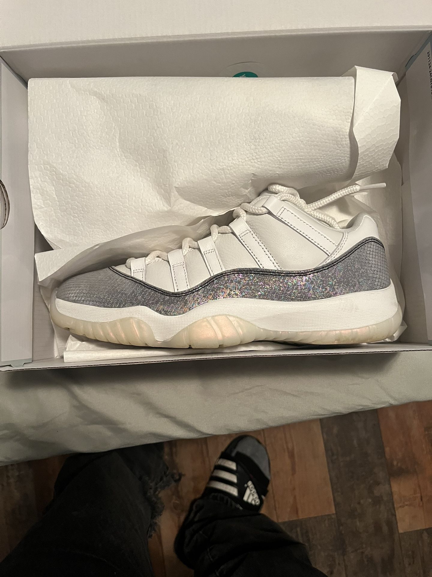 Retro 11 Low