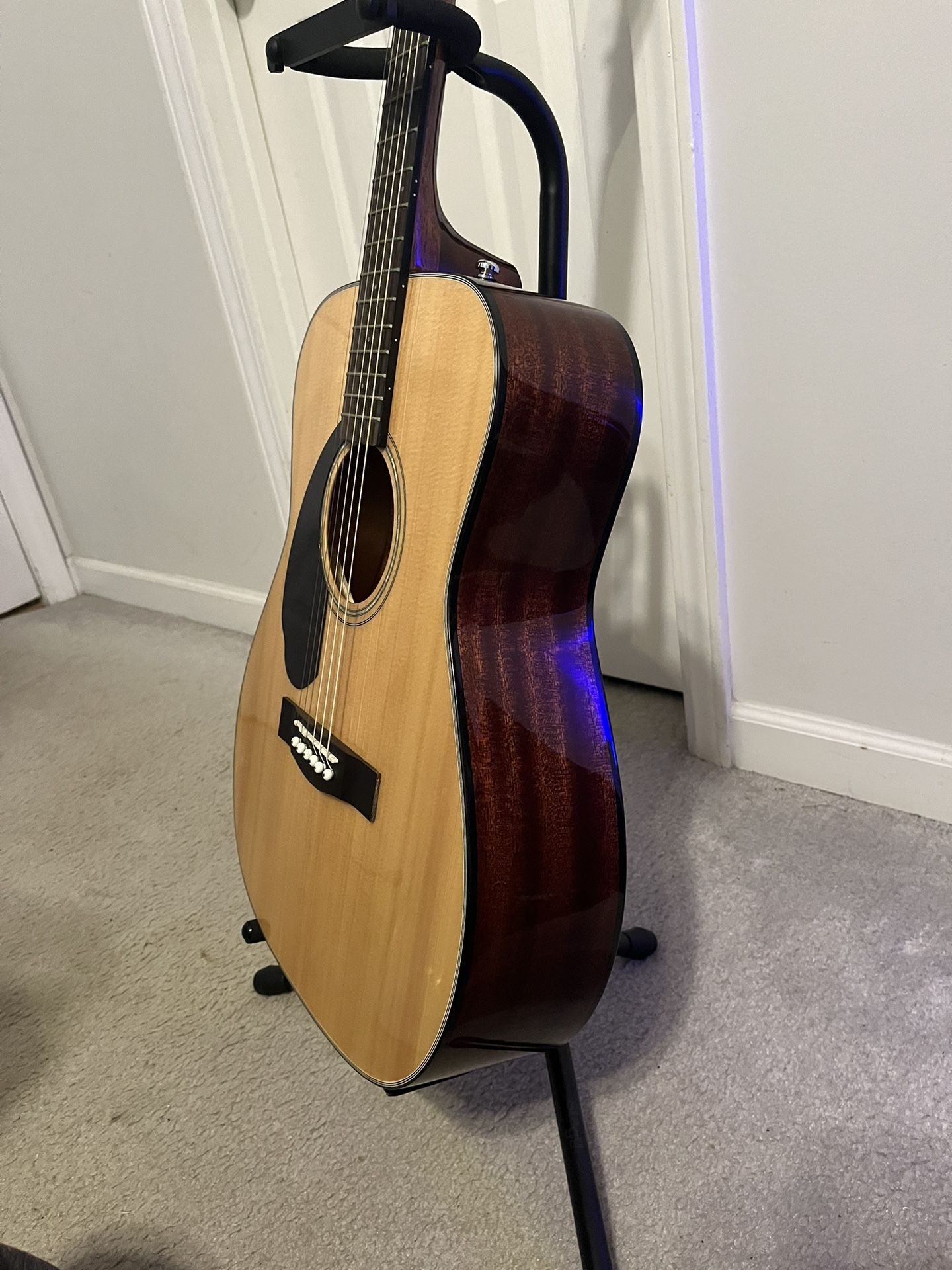 Fender CC-60S Dreadnought LH  and Hard Case