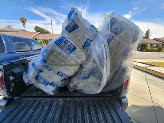 R19 insulation.  2x4 or 2x6 walls. 2 bundles = 8 bags