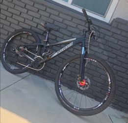 Specialized hardrock mountain bike - small frame