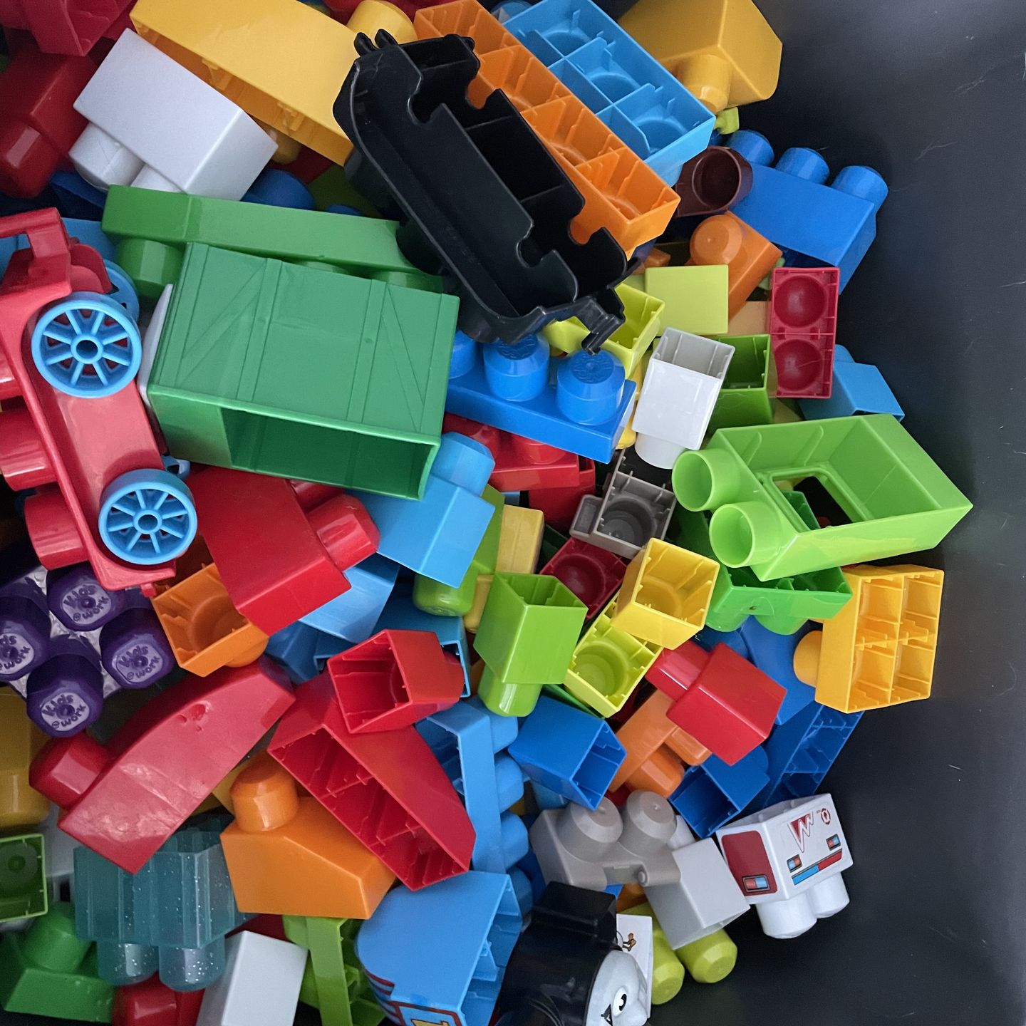 400+ Mega bloks with Paw Patrol vehicles