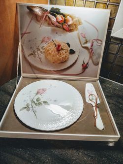 Mikasa Bone China Cake Plate And Server