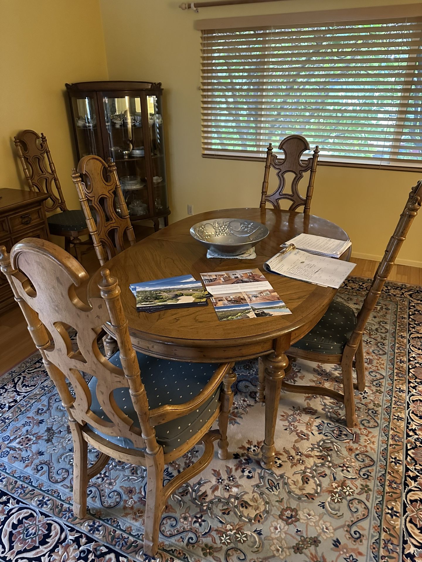 Dinning Table