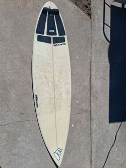 5 foot 11 surfboard no dings