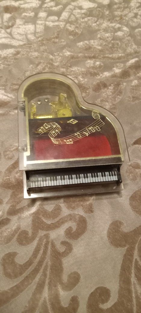 Piano musical jewelry box
