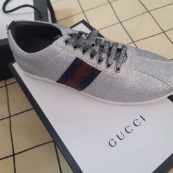 Gucci Shoes 