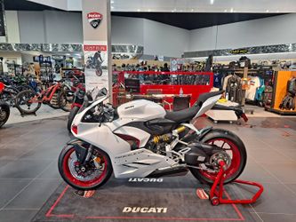 2022 Ducati Panigale V2
