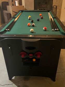 Pool table universal
