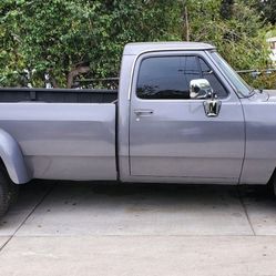 1989 Dodge D350