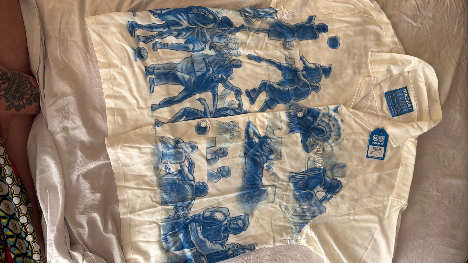 Market Studios, Malice Palace, Camp Shirt