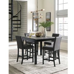 Garvine Two-tone Counter Height Dining Table and Bar Stools (Set of 5) 